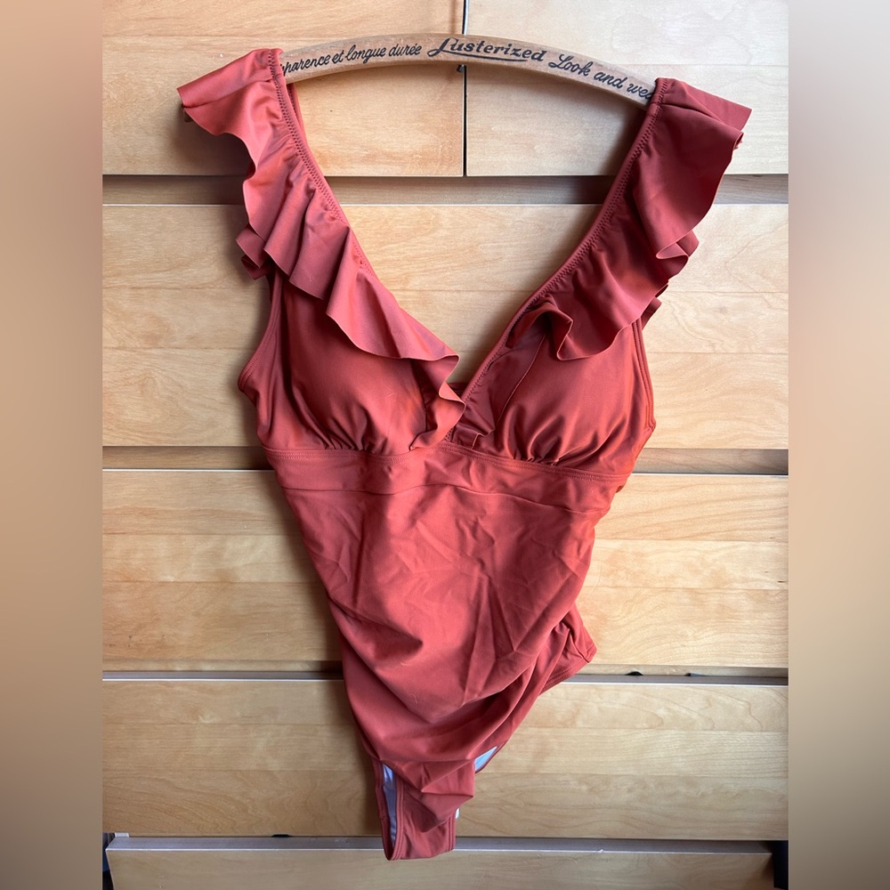 NWT Cupshe Romantic Rust Ruffled One Piece Swimming Suit 🌴🌞